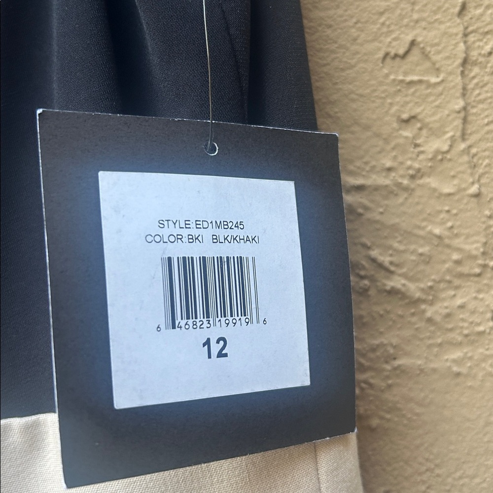 🎉HOST PICK🎉 Ellen Tracy Two-Tone Draped Sheath Dress - Picture 7 of 7